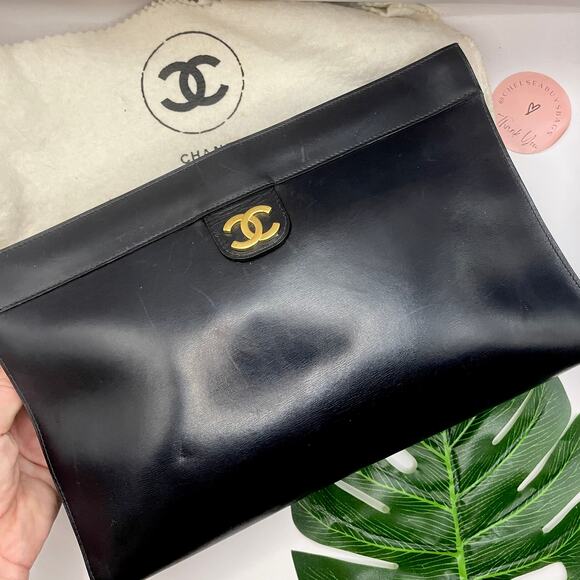 Chanel Black Leather Clutch CC 24kt Gold Plated Logo Vintage Evening Night Out - Picture 7 of 13